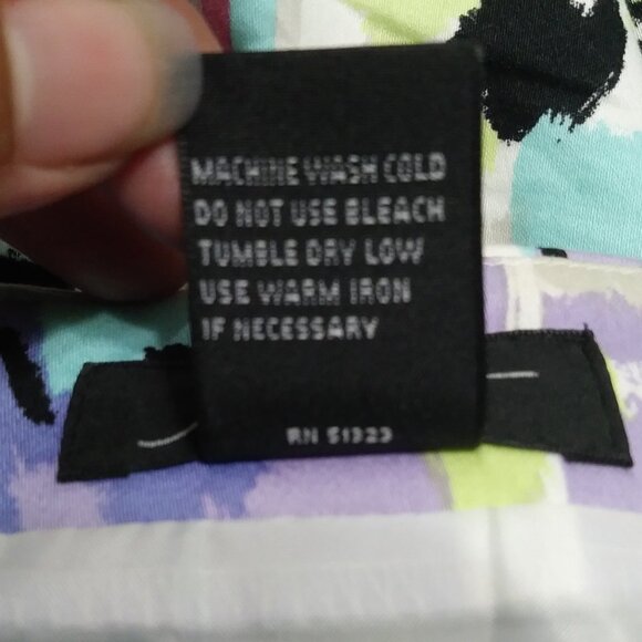 Josephine Women's Floral Mini Skirt - Picture 7 of 8